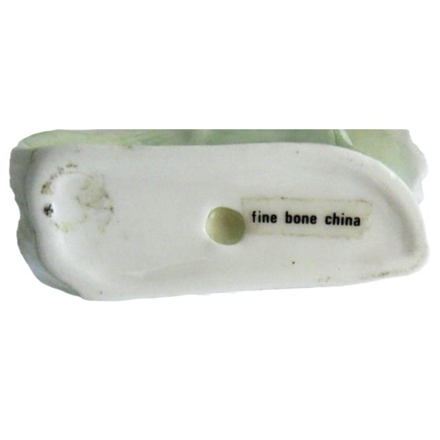 Mid-Century Modern Set of 6 Orchid Napkin Rings Fine Bone China Floral Flowers For Sale - Image 3 of 4