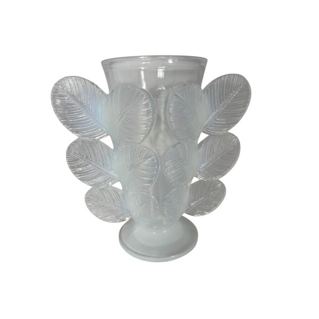 French Art Deco Pierre D’Avesn White Opalescent Glass Vase For Sale - Image 6 of 12