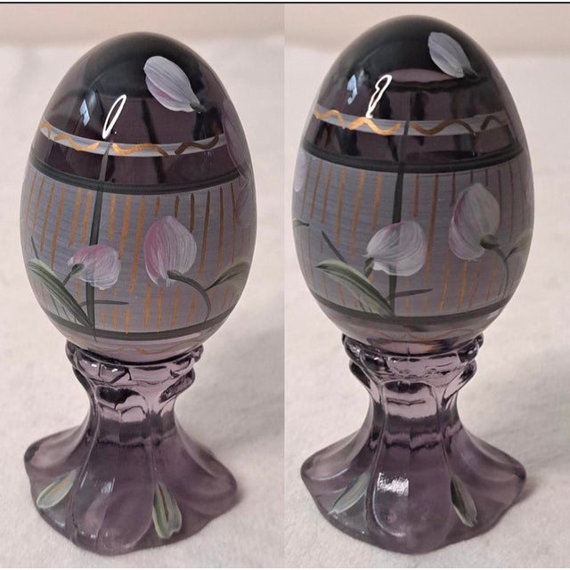 Pair of Vintage Fenton Hand‑Painted Pedestal Eggs – Signed & Numbered Limited Editions For Sale - Image 9 of 12