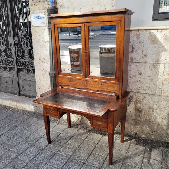 Directoire Bonheur du Jour Desk in Mahogany and Leather, France, 19th Century For Sale - Image 4 of 18