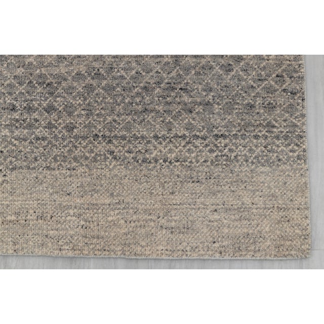 10' x 14' Savannah Hand Knotted Modern Cream Grey Wool & Silk Rug For Sale - Image 4 of 18