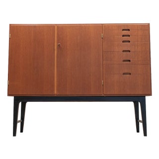 Mässan Cabinet in Teak attributed to Kurt Karlsson for August Löfvings Möbelfabrik, 1950s For Sale