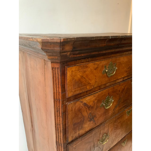 Queen Anne 18th Century Queen Anne Walnut Highboy For Sale - Image 3 of 10