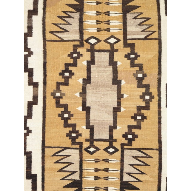 C. 1920 Fine Navajo Rug 3'6" x 4'9" Antique American Southwest Geometric Weaving For Sale In New York - Image 6 of 18
