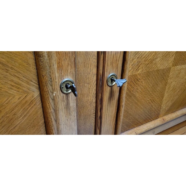 Art Deco Oak Sideboard, 1940, in Good conditions. Designed 1920 to 1949