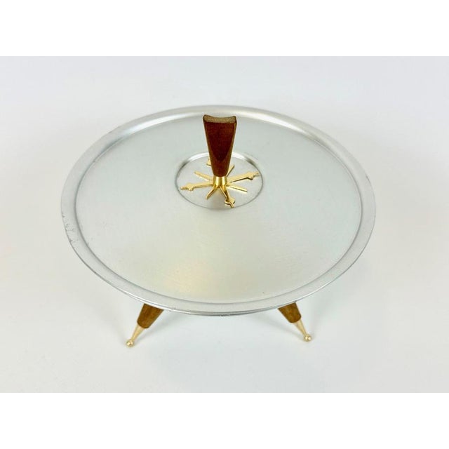 Mid-Century Modern Mirro Medallion Tripod Serving Bowl with Lid, 1950s For Sale - Image 3 of 11
