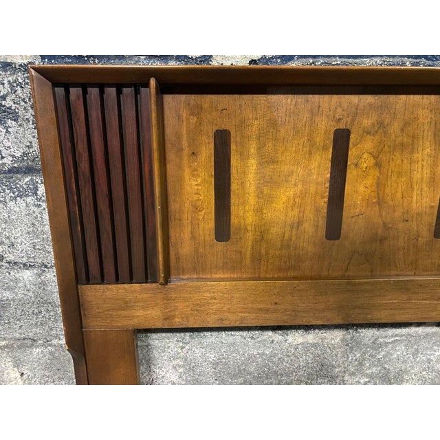 This is a lovely headboard designed by Dave Parmalee for the Tower Suite line for Lane in the early seventies. This is a...