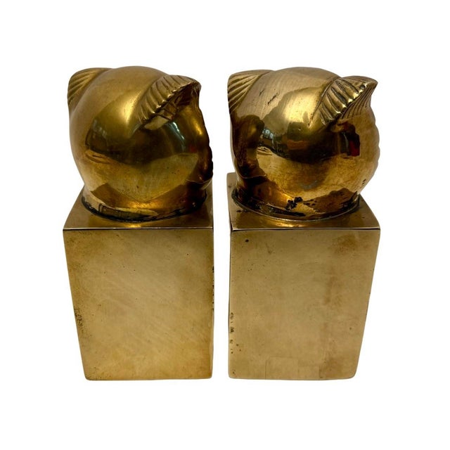 1970s Vintage Brass Owl Bookends Pair MCM Mid Century Detailed Owl Head Pedestal M4. For Sale - Image 5 of 8