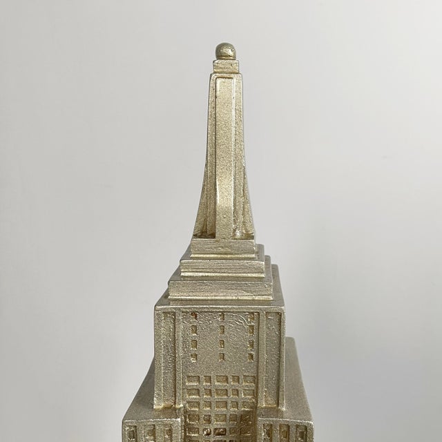 Italian Modern Skyscraper-Shaped Table Lamp by Lisola Che Non Cè, 1980s For Sale - Image 9 of 18