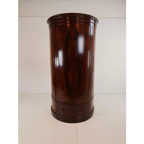 Edwardian Mahogany Bow-Fronted Wardrobe from Maple & Co., 1890s For Sale - Image 9 of 11