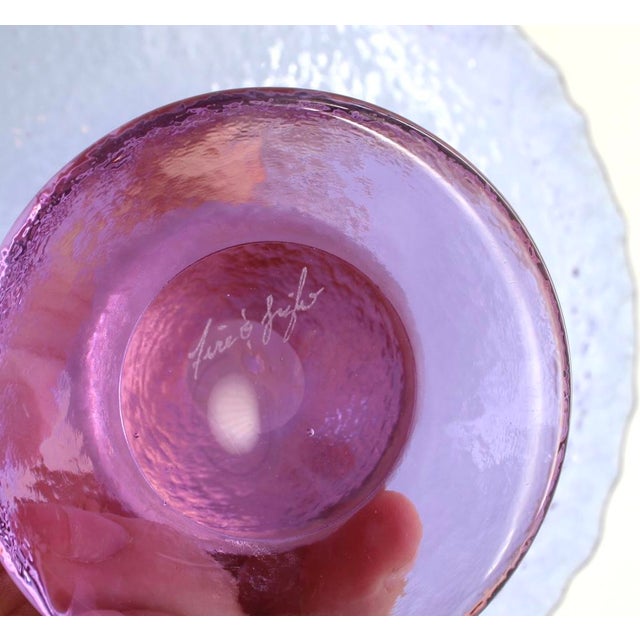 Contemporary 1990s Fire & Light Neodymium Lavender Glass Cake Plate, Signed For Sale - Image 3 of 14