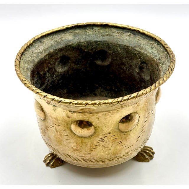 Mid 20th Century Vintage Italian Hammered Brass Footed Cachepot Jardiniere Planter For Sale - Image 5 of 8