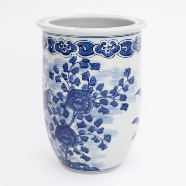 2010s Pair of Chinese Blue and White Porcelain Vases For Sale - Image 5 of 9