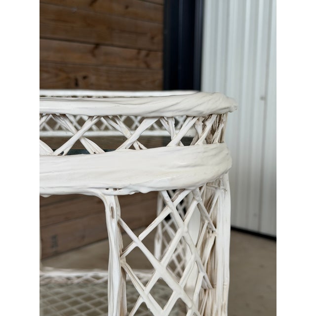 Vintage Regency Coastal Russell Woodard Spun Fiberglass Bar Cart With Glass Shelf and Casters For Sale - Image 11 of 12