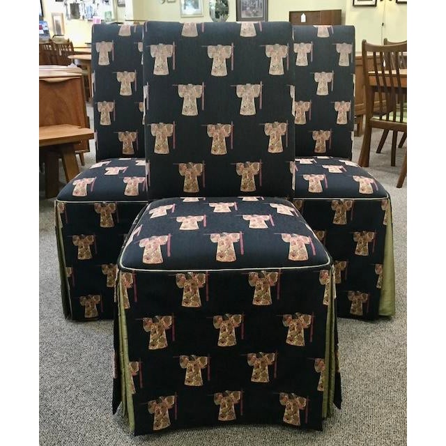 Set of Five Parson Style Custom Chairs With Asian Upholstery, Skirted Bottom With Silk Inner Lining. For Sale - Image 4 of 14