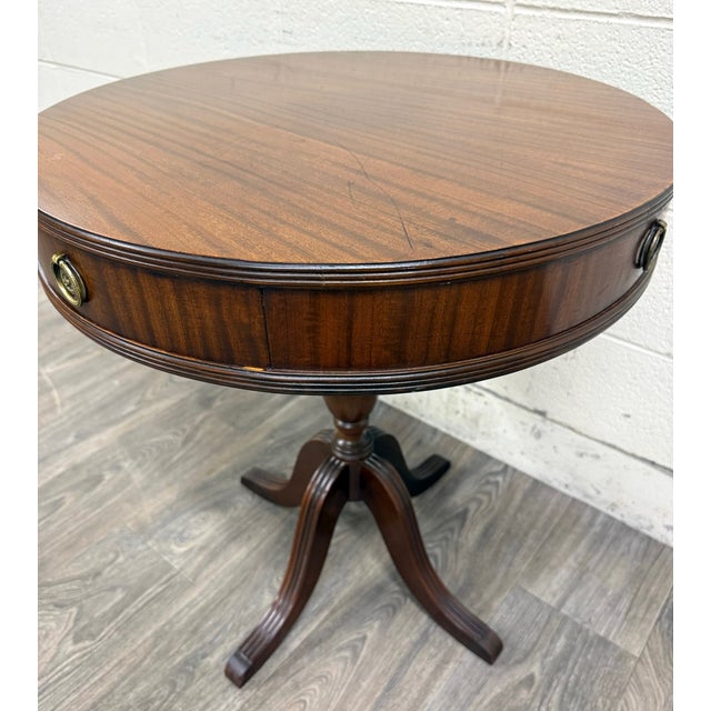 Late 20th Century Vintage Imperial Furniture All Mahogany Drum Table End Table Lamp Table For Sale - Image 5 of 13