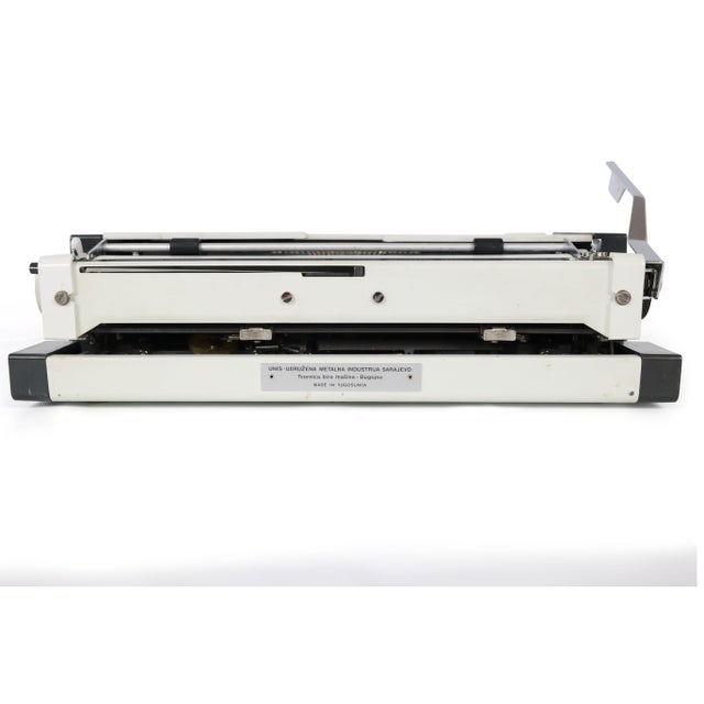 Refreshed Unis TBM DeLuxe Yugoslavian Typewriter For Sale - Image 13 of 16