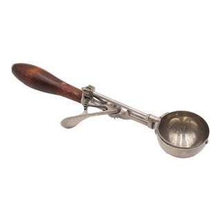 Vintage Gilchrist No. 31 Ice Cream Scooper-Marked For Sale