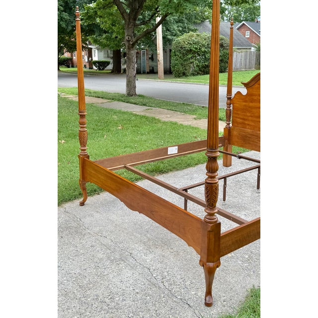 Thomasville King Size Hardwood Carved Poster Bed For Sale - Image 9 of 18