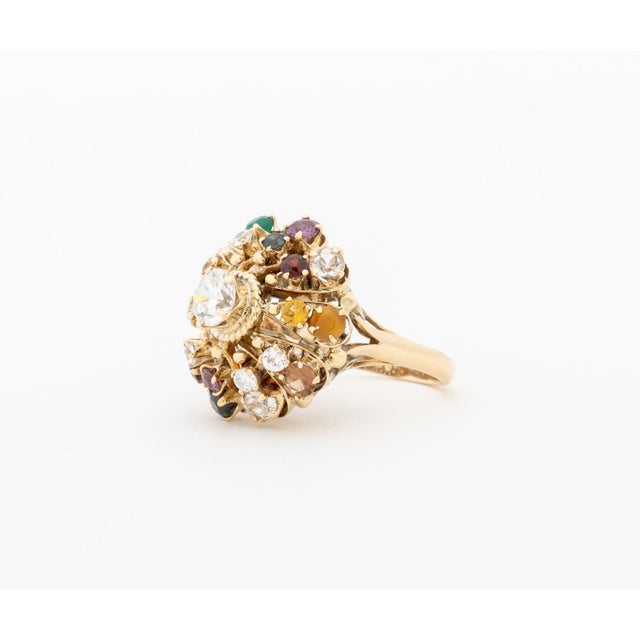 Metal 14k Yellow Gold and Multicolored Gemstone Cluster Ring For Sale - Image 7 of 13