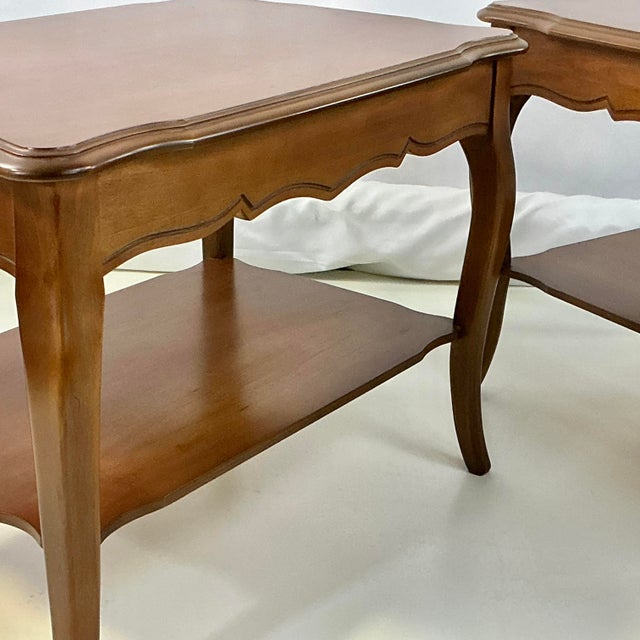 1950s Vintage Bassett French Provincial Maple 2-Tier Side Tables - A Pair. For Sale - Image 10 of 12