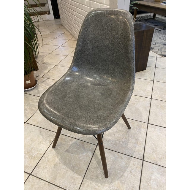 Gray DSW Chair by Charles and Ray Eames for Herman Miller, 1950 For Sale - Image 8 of 18