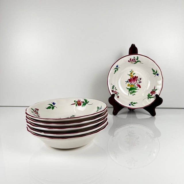 Set of 6 small bowls, "Réverbère" pattern by KG Lunéville, tulip and rose design Dimensions: Diameter: 17 cm Height: 4.5...