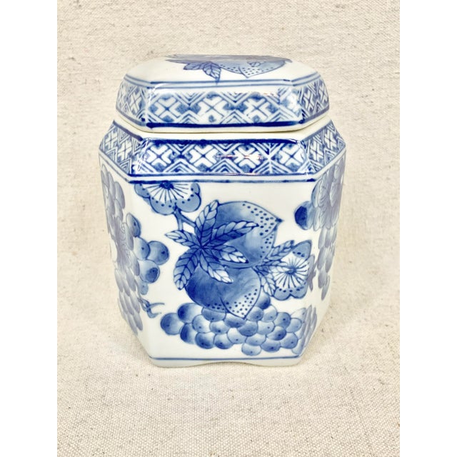 Vintage Blue and White Hexagonal Ginger Jar For Sale - Image 11 of 11