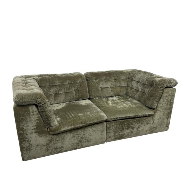 Beautiful vintage modular sofa from the 1970s, consisting of two generous corner elements upholstered in its original...