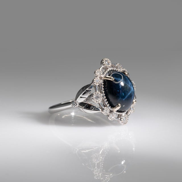 2020s 4 Star Sapphire Ring With Earth Mined Diamonds Accents: Solid 14k Gold, Size 6.75 For Sale - Image 5 of 8