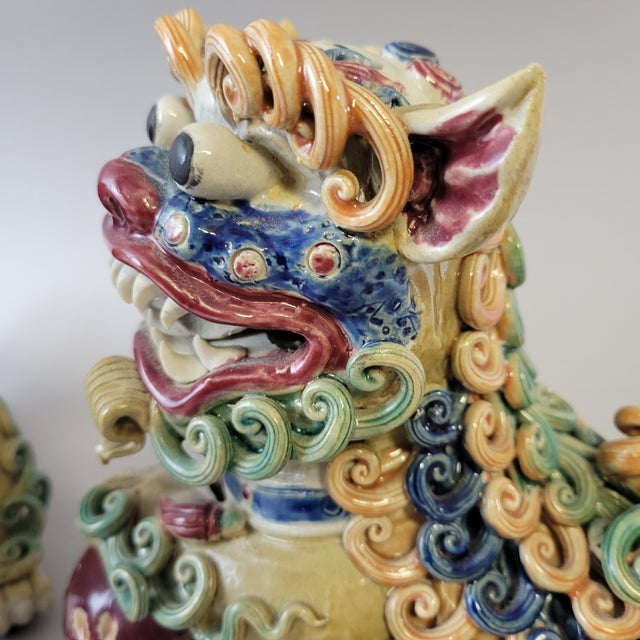 Pair of Shiwan Ceramic Polychrome Foo Dogs Sculptures, Hand-Applied Coils For Sale - Image 13 of 17