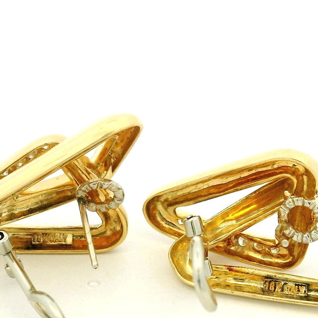 1980s Italian 18k Gold and Diamond Geometric Earrings, Pair For Sale - Image 10 of 10