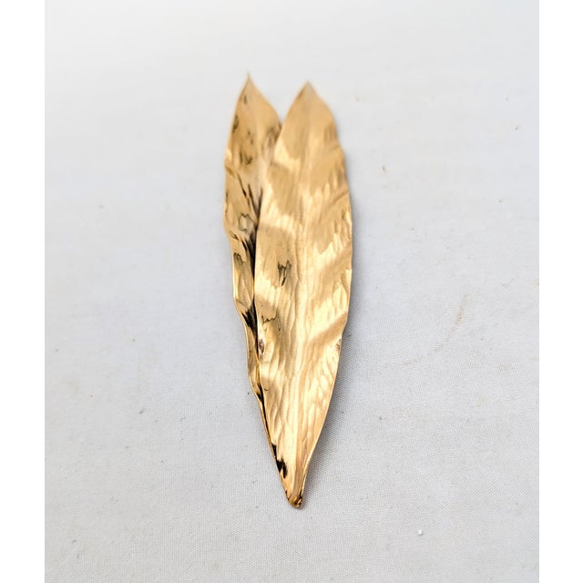 Napier Vintage 1981 Napier Goldtone Frosted Leaves Brooch For Sale - Image 4 of 7