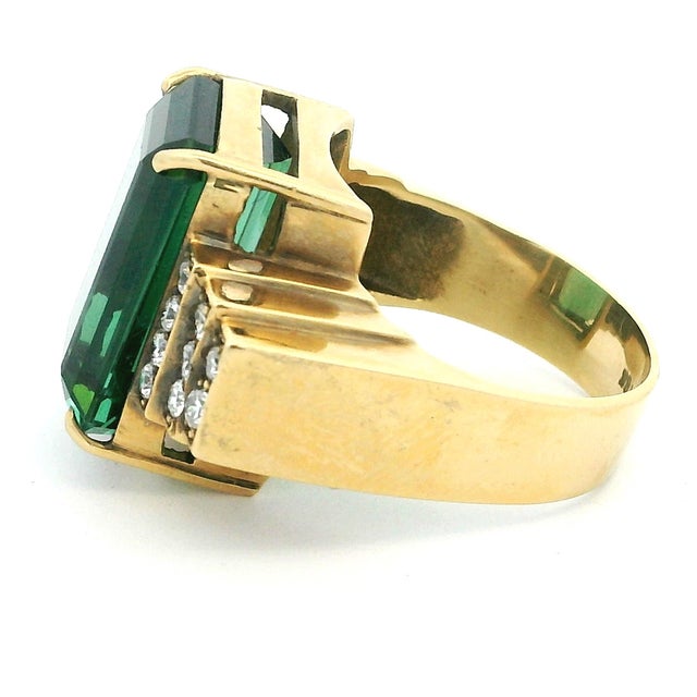 1970s Emerald Cut Green Tourmaline and Diamond 18k Gold Statement Ring, Size 7.5 For Sale - Image 11 of 15
