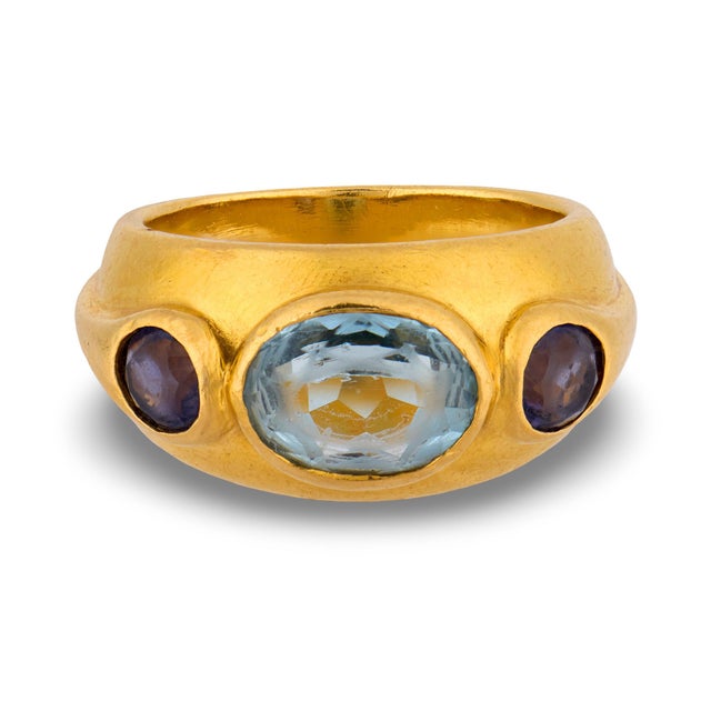 Bulgari Bvlgari Vintage 2.00 Carat Aquamarine Iolite 18k Yellow Gold Cocktail Ring, Size 5.25 For Sale - Image 4 of 6