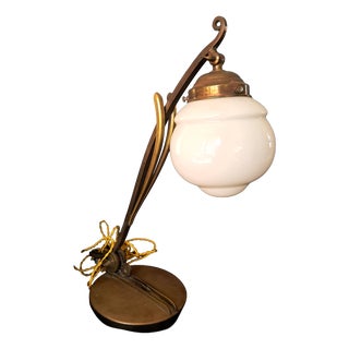 Art Nouveau Desk Lamp in Brass and Opaline, 1890s For Sale