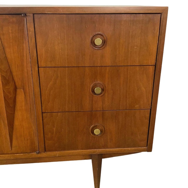 American of Martinsville Harlequin Diamond Front Triple Dresser, MCM For Sale - Image 13 of 13