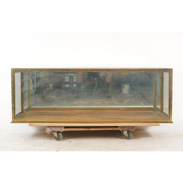 Traditional Vintage European Brass Frame Tabletop Display Case For Sale - Image 3 of 9