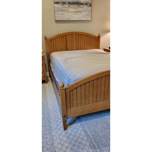 High quality American made solid birch and maple Country Colors farmhouse queen bedframe. This set includes headboard,...