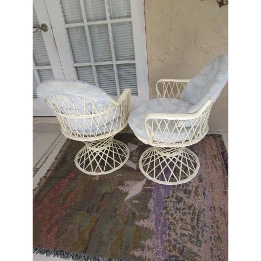 Vintage Patio Set Spun Fiberglass Russell Woodard Style Cushions, 5 Pieces For Sale - Image 4 of 11