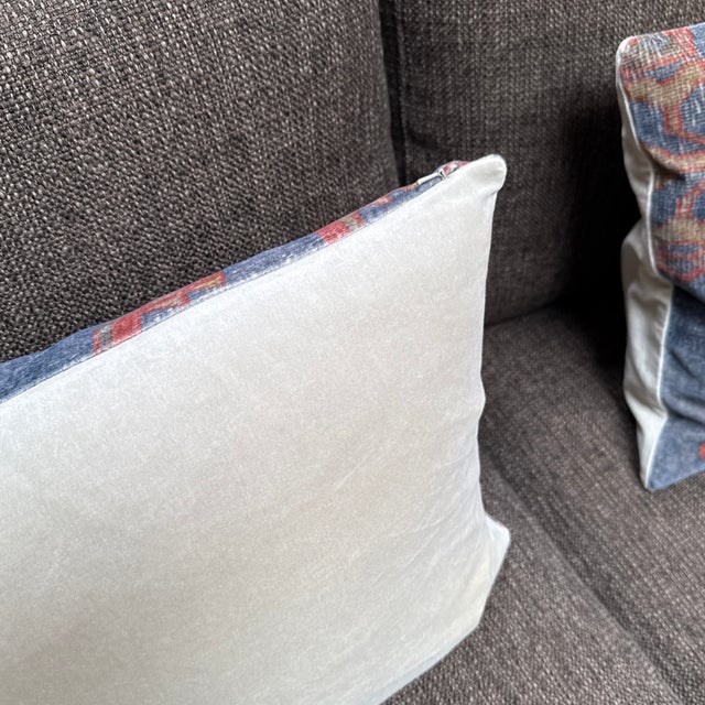Pottery Barn Pottery Barn Dara Lumbar Pillows, Pair For Sale - Image 4 of 12