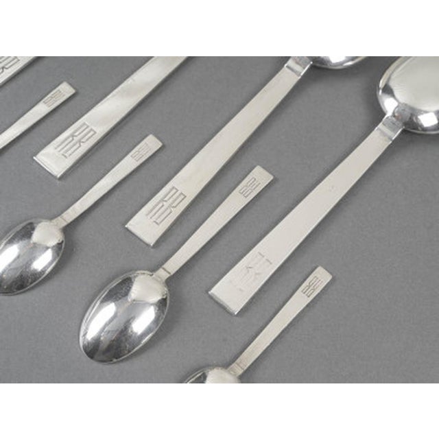 Metal Silver Antibes Service by Jean-Élysée Puiforcat, 1890s, Set of 36 For Sale - Image 7 of 11