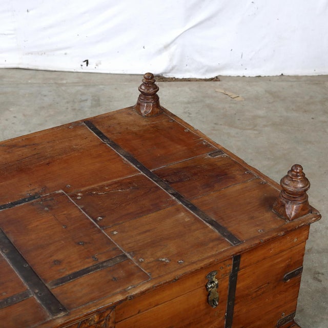Indian Antique Indian Teakwood Blanket Chest/Coffee Table For Sale - Image 3 of 8