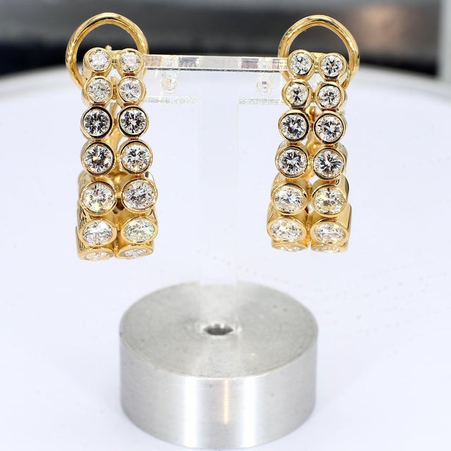 18k Yellow Gold Elongated Hoop Earrings With Two Rows of Bezel-Set Diamonds, A Pair For Sale - Image 4 of 4