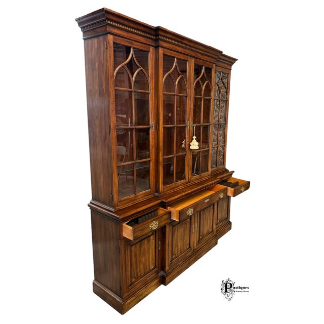 Vintage Statton Furniture Trutype Americana Traditional Chippendale Style Oxford Cherry Breakfront China Cabinet For Sale - Image 9 of 12