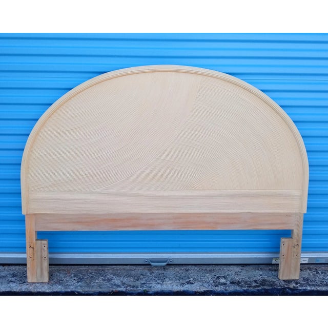 1970s Vintage Mid Century Modern Pencil Reed Oval Queen Size Headboard For Sale - Image 5 of 5
