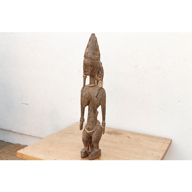 Antique Oxidized Wood African Maternity Figure For Sale In Los Angeles - Image 6 of 13
