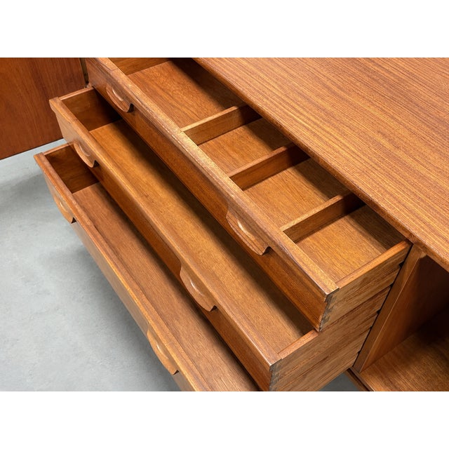 Mid Century Modern Danish Teak Credenza / Media Console, C. 1960s For Sale - Image 11 of 12