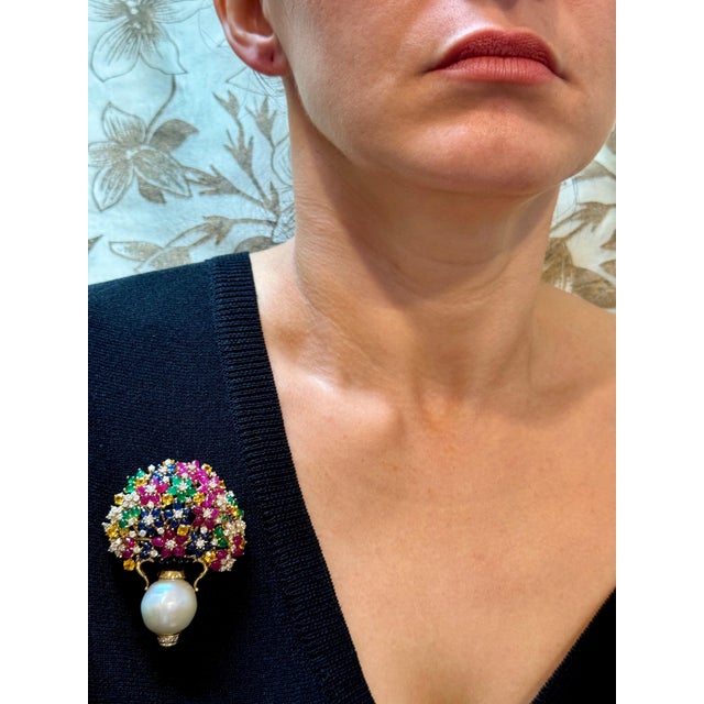 Estate Ruby Sapphire Emerald Diamond & Pearl 18 K Gold Flower Basket Brooch/ pin For Sale - Image 14 of 18