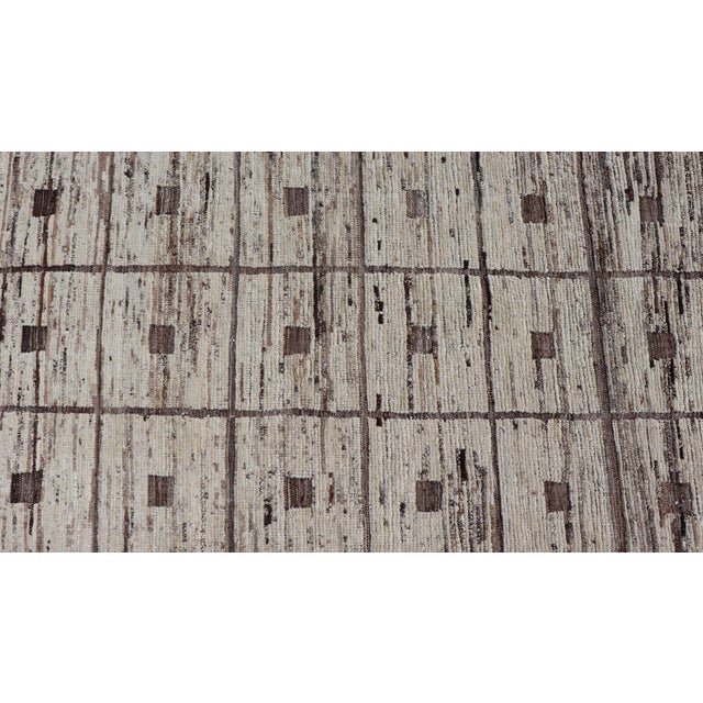 2020s Modern Hand-Knotted Runner in Wool With Box Design in Brown and Neutral Tones 3'5 X 9'4 For Sale - Image 5 of 10